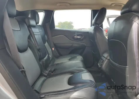 2015 Jeep Cherokee Sport из США, поврежденный, VIN 1C4PJLAB8FW660693